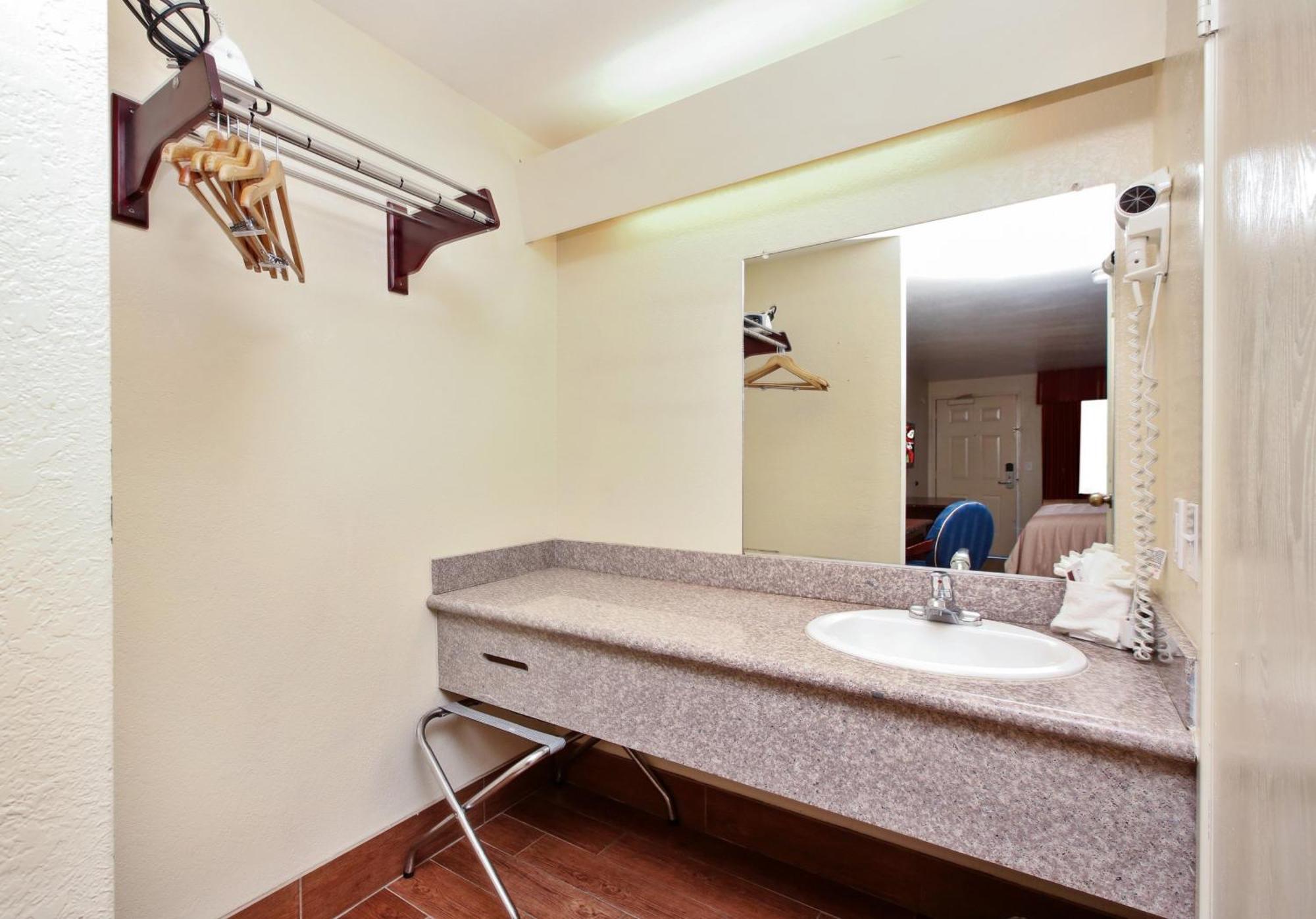 Red Roof Inn Lompoc Zewnętrze zdjęcie